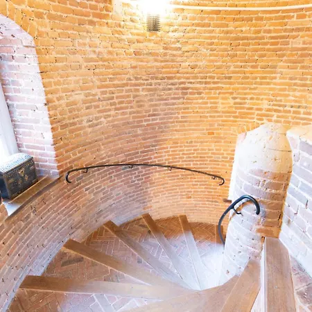 Chateau De Tilly Hotel