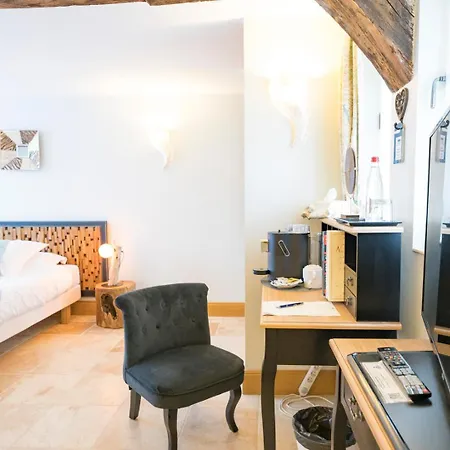 Hotel Château De Tilly