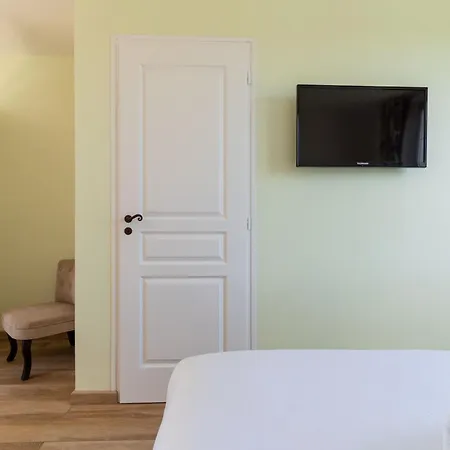Chateau De Tilly 4* Boissey-le-Chatel