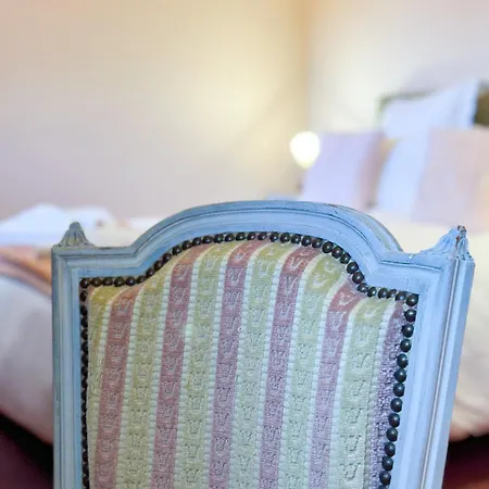 Hotel Chateau De Tilly