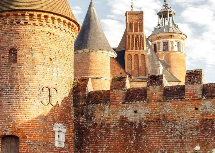 Chateau De Tilly Hotel