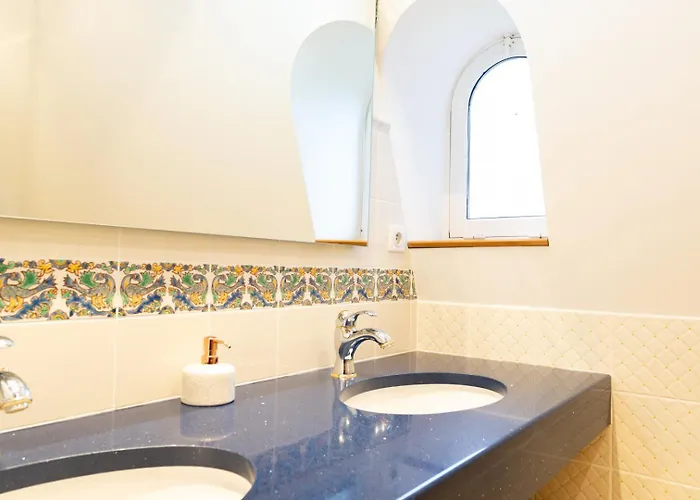 Hotel Chateau De Tilly