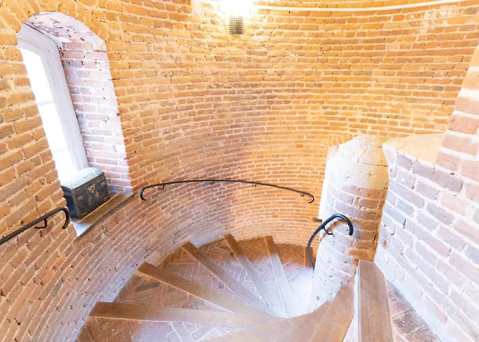 Chateau De Tilly Hotel