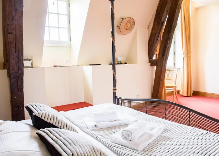 Chateau De Tilly Hotel