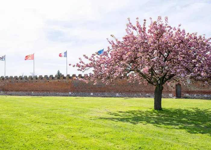 Chateau De Tilly Hotel