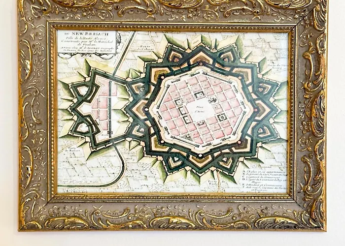 Chateau De Tilly Hotel 4*